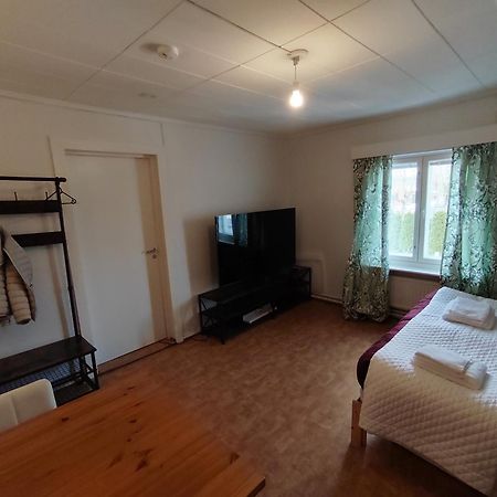 Kalle'S Unluxury Guest House Cl0Sed From 1St Of Feb 2025 Helsinki Esterno foto